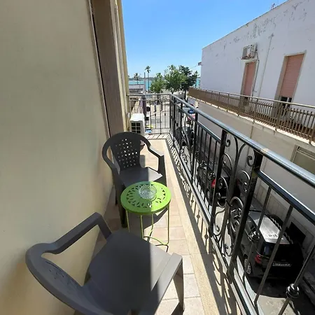 A Casa Di Iole Vista Mare 포르토 세자레오